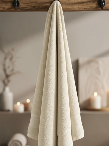 Evergreen Luxe Bath Towel – 100% Cotton